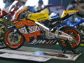 A plastic model of the Honda RC211V motorcycle made from the Tamiya kit - photo no 1.