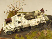Diorama with plastic models of SdKfz 8 armored vehicle and PaK 44 anti-tank gun - photo No. 6 - close-up