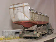 WWII diorama depicting an American M19 truck towing an LCVP landing craft on a special trailer - photo No. 5 - close-up