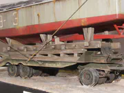 WWII diorama depicting an American M19 truck towing an LCVP landing craft on a special trailer - photo No. 8 - close-up